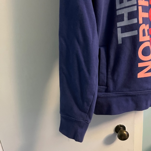 The North Face Women’s Hoodie Purple, L - Picture 3 of 9